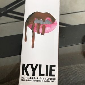 Kylie Matte liquid lip kit Brown Sugar